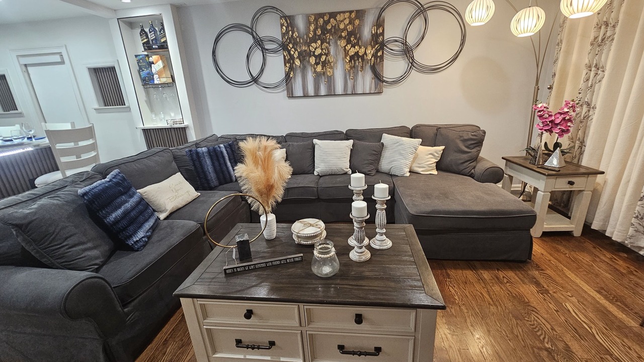 Photo of Livingroom in Carteret