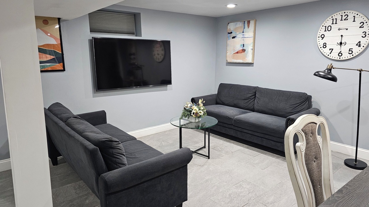 Photo of Livingroom in Carteret