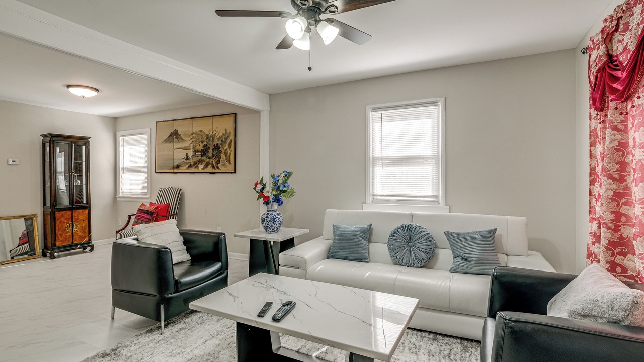 Photo of Bedroom in Riverdale Park