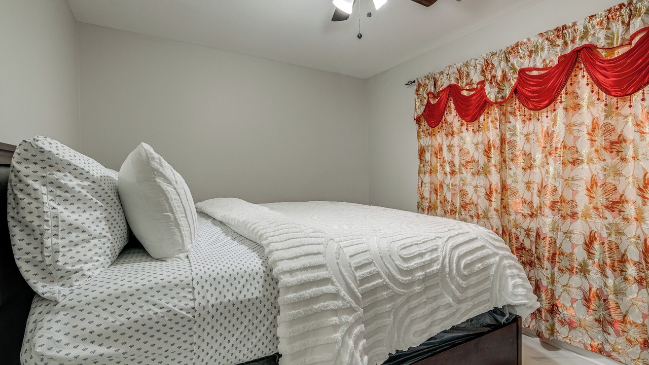 Photo of Bedroom in Riverdale Park