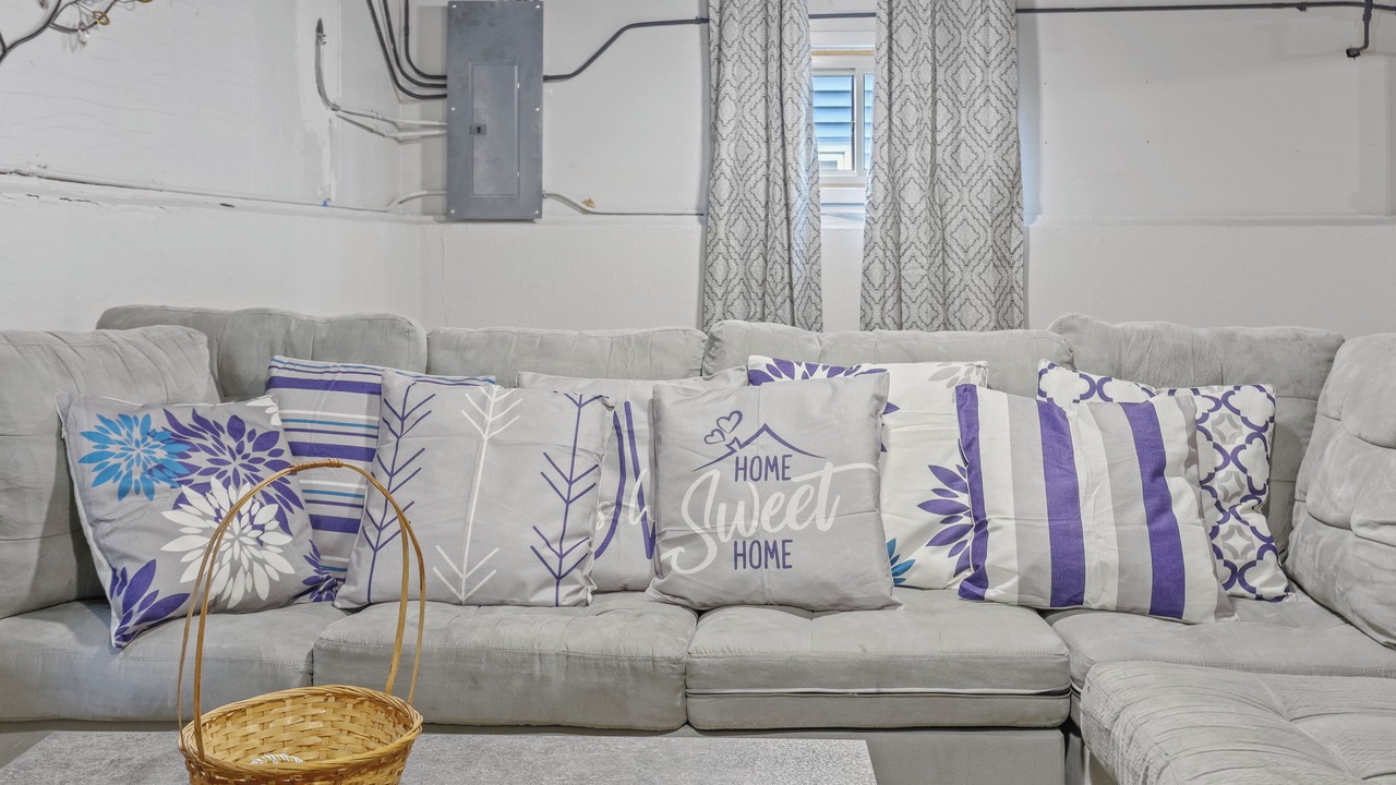 Photo of Livingroom in Forest View