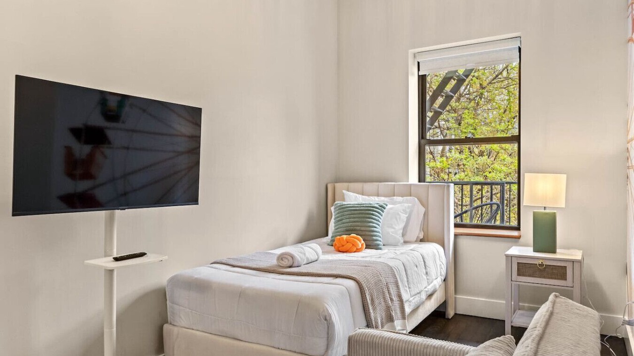 Photo of Bedroom in Bedford-Stuyvesant