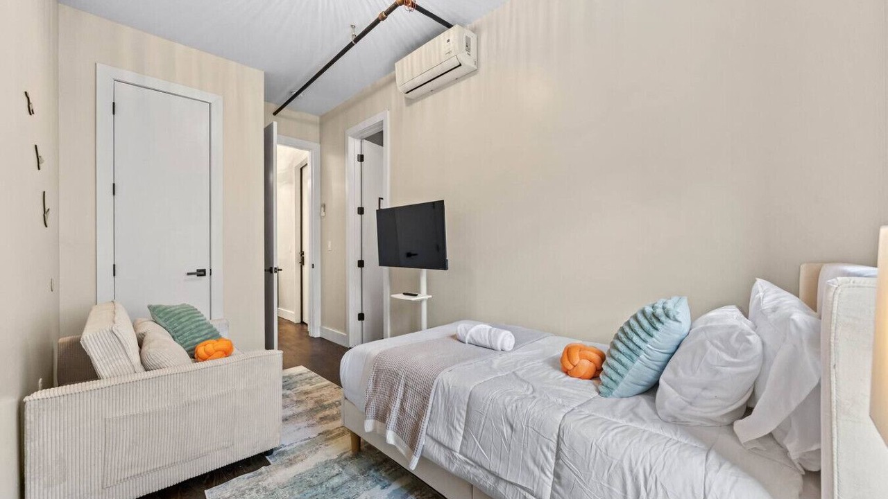 Photo of Bedroom in Bedford-Stuyvesant