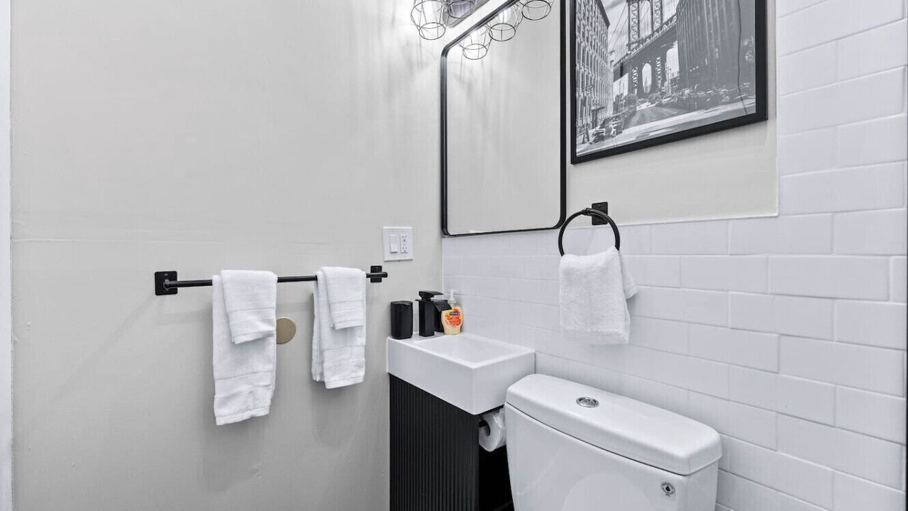 Photo of Bathroom in Bedford-Stuyvesant