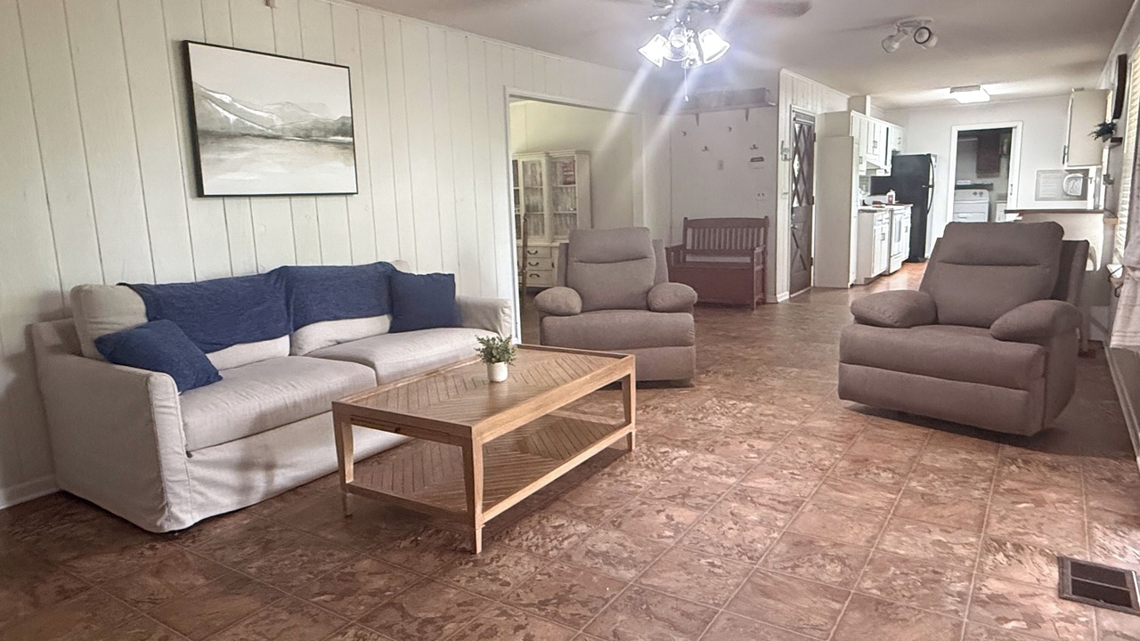 Photo of Livingroom in Clanton