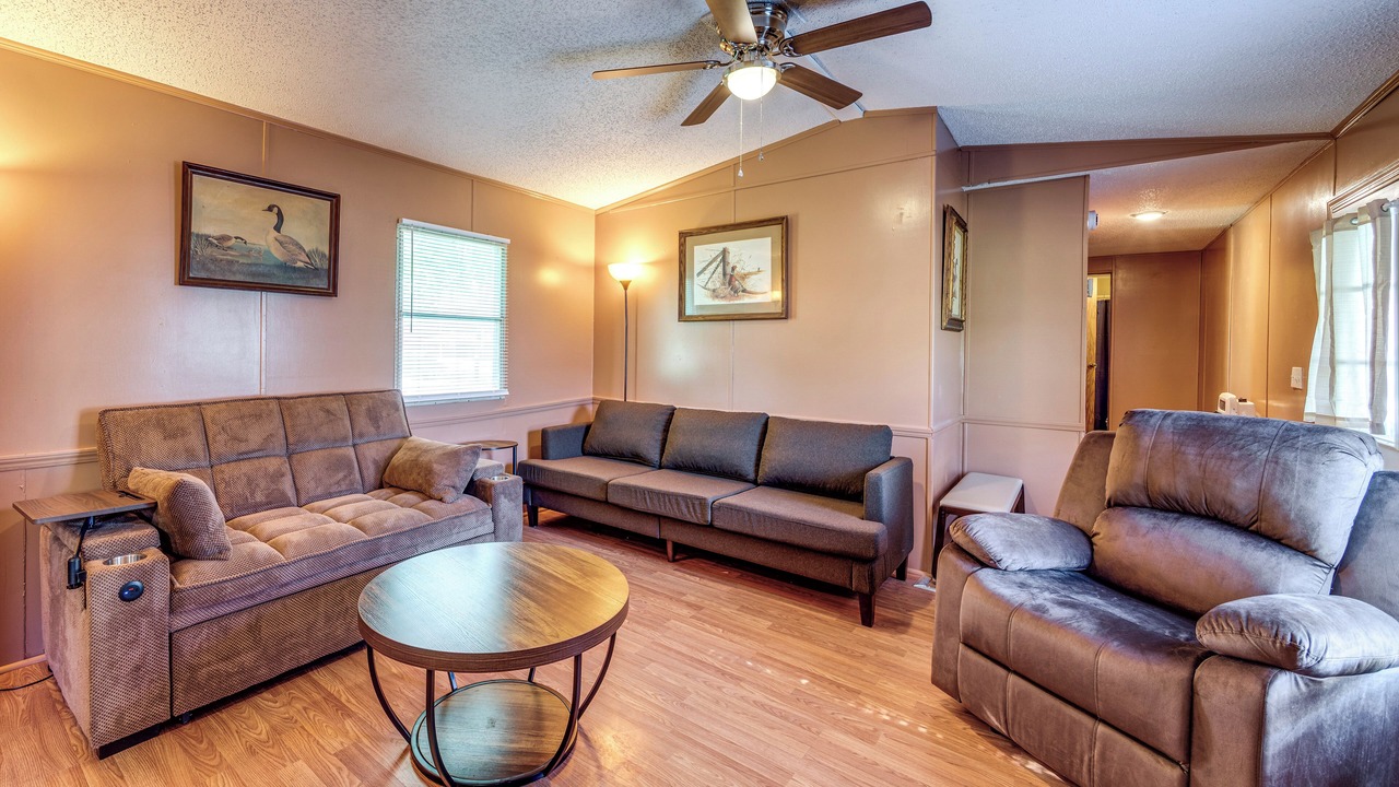 Photo of Livingroom in Sumner
