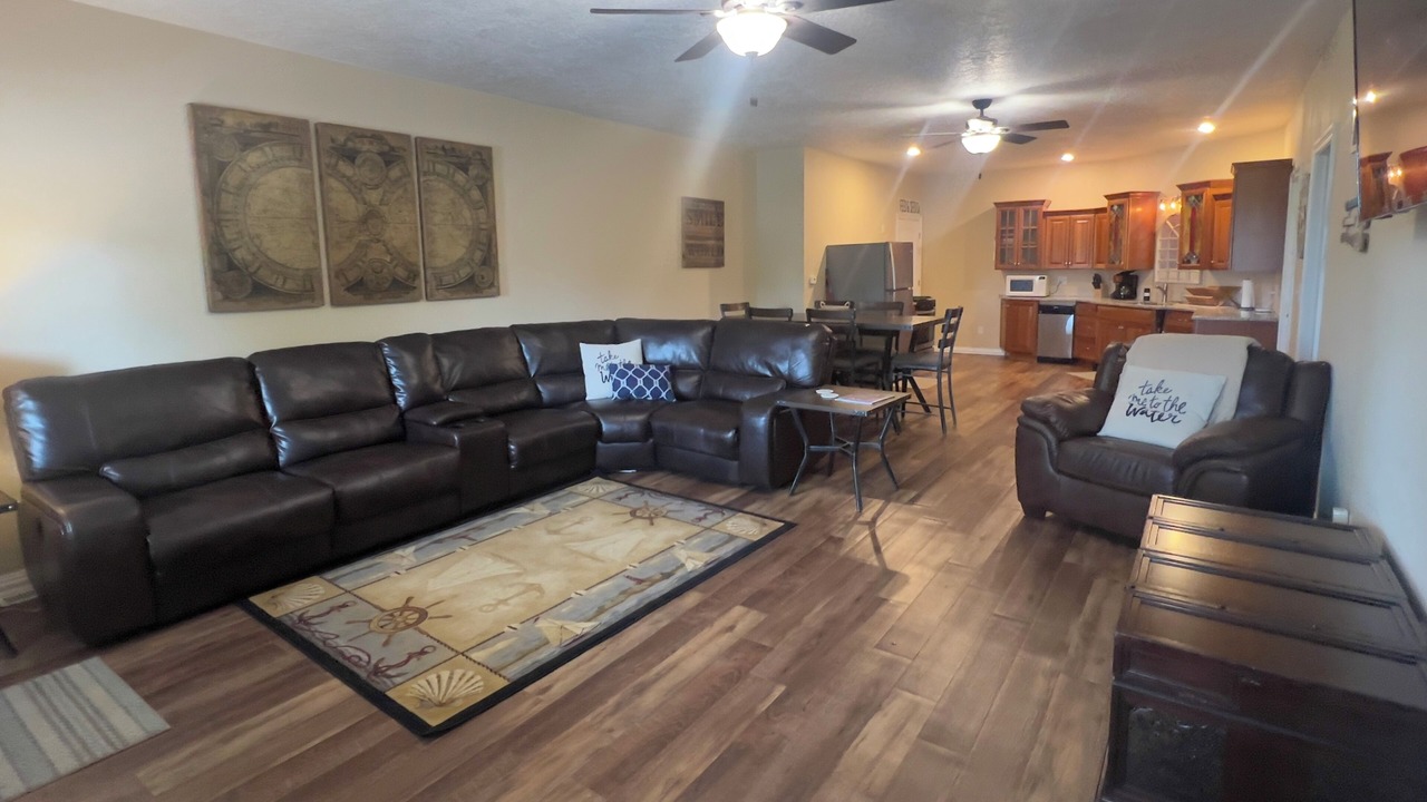 Photo of Livingroom in Rathbun