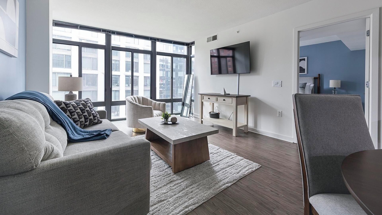 Photo of Livingroom in Navy Yard