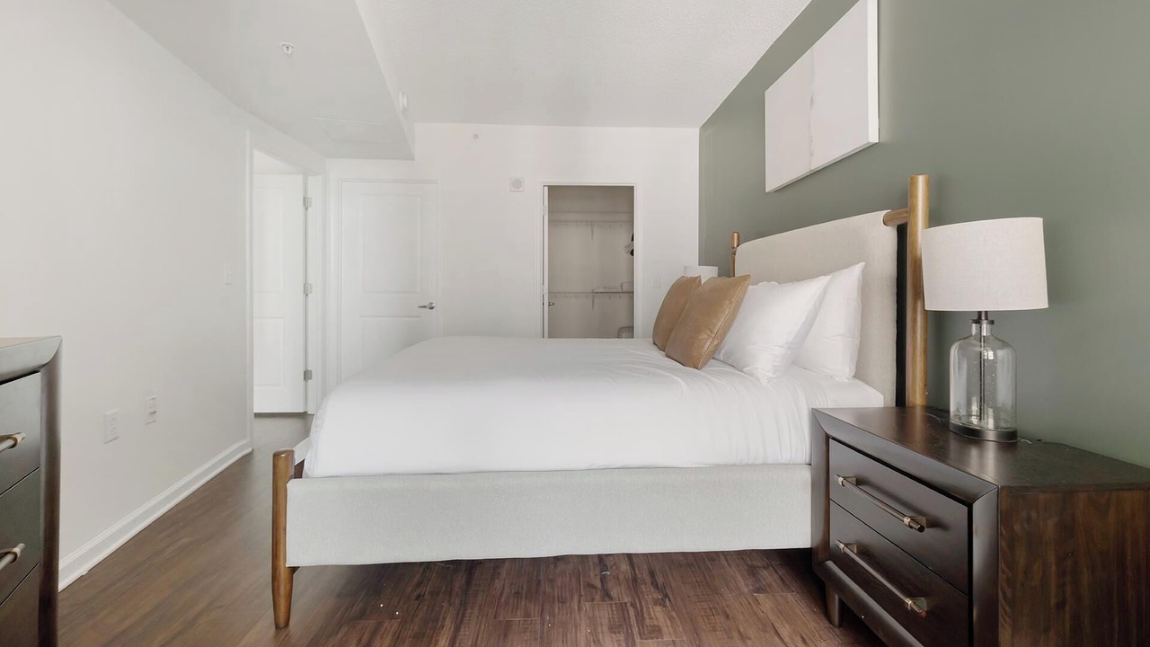 Photo of Bedroom in Navy Yard