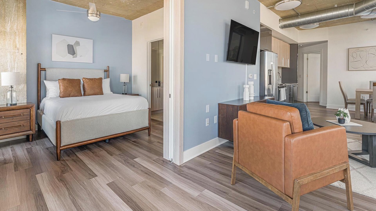 Photo of Bedroom in Baileys Crossroads