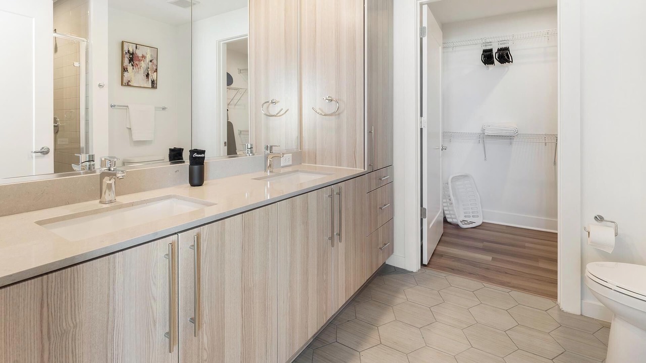 Photo of Bathroom in Baileys Crossroads