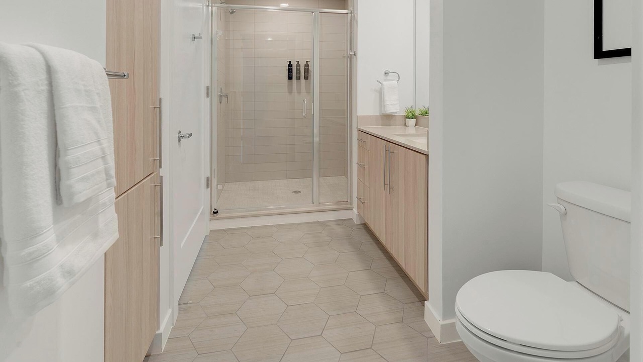 Photo of Bathroom in Baileys Crossroads