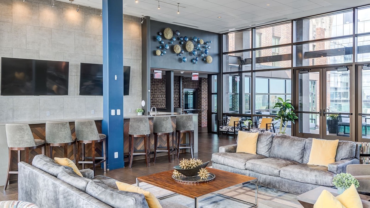 Photo of Livingroom in Downtown Baltimore
