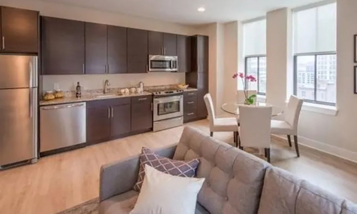 Photo of Livingroom in Downtown Baltimore