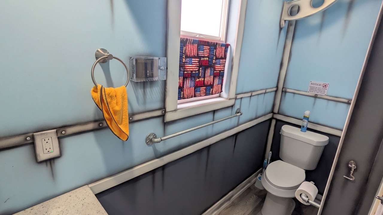 Photo of Bathroom in Vinita