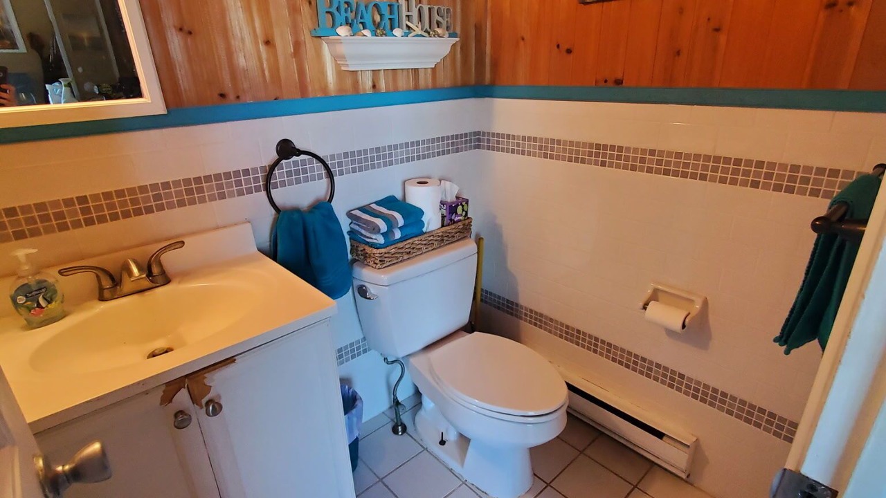 Photo of Bathroom in Mystic Island