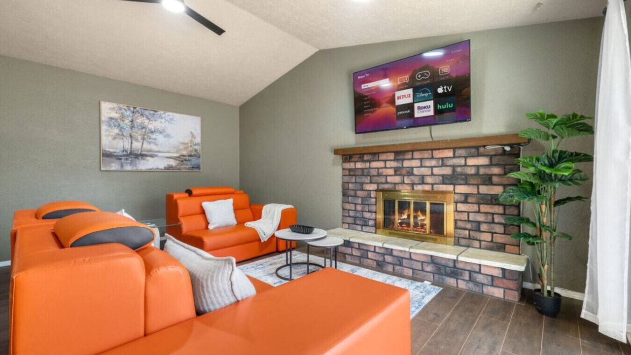 Photo of Livingroom in Rockford