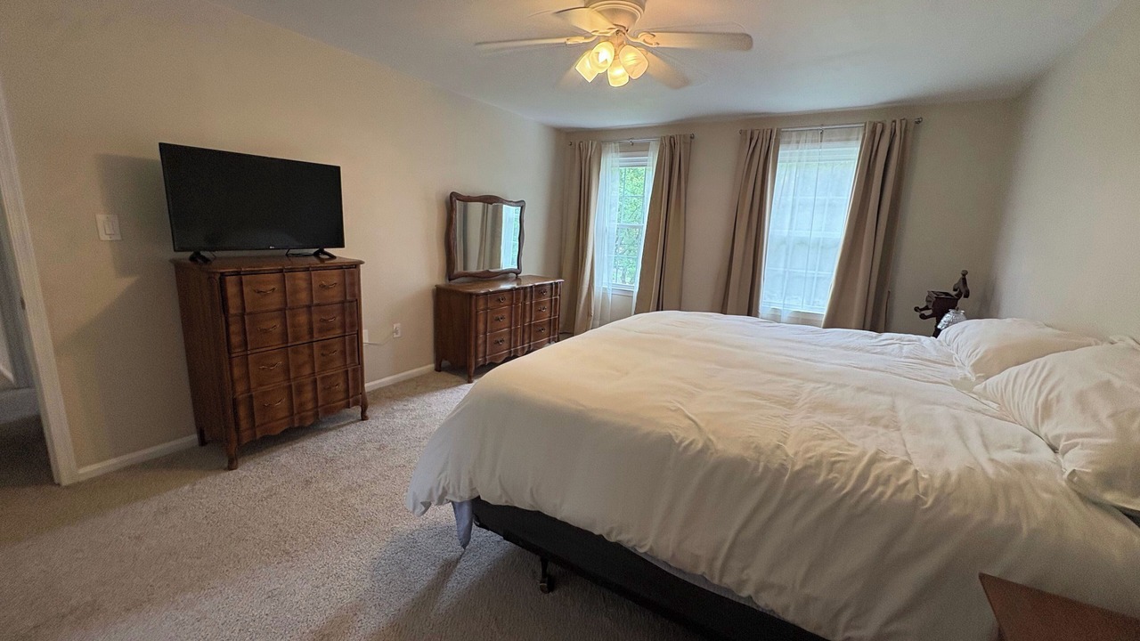 Photo of Bedroom in Parole