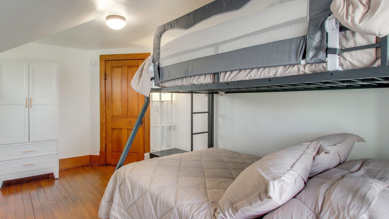 Photo of Bedroom in Colfax