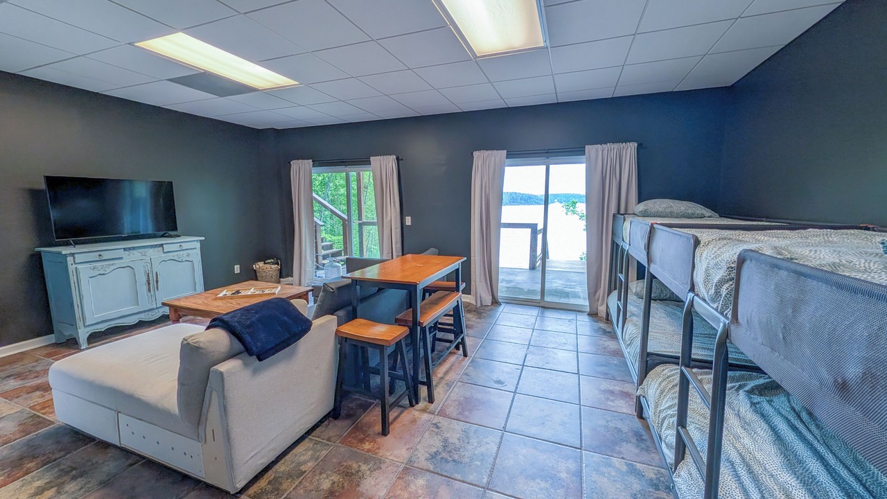 Photo of Bedroom in Crane Hill