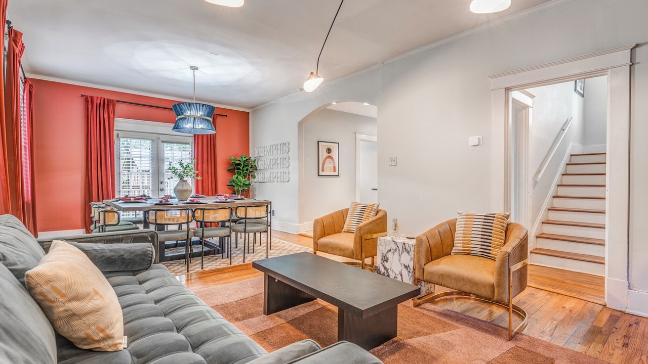 Photo of Livingroom in Evergreen