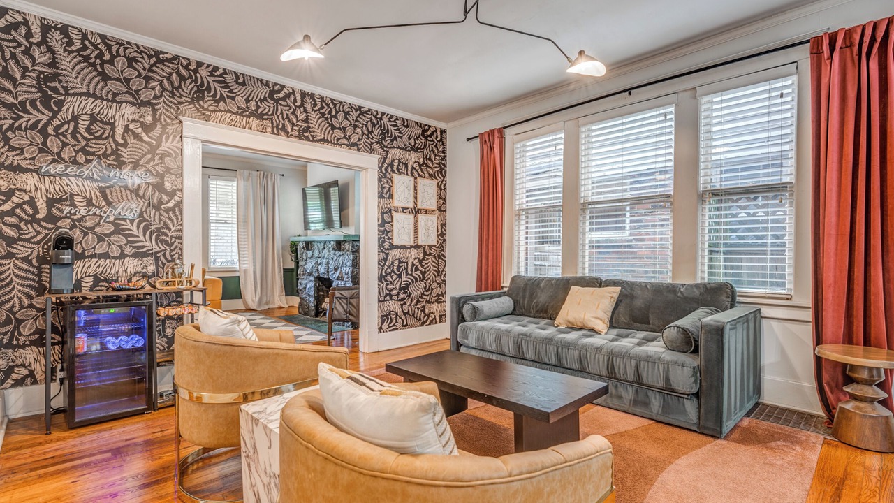 Photo of Livingroom in Evergreen