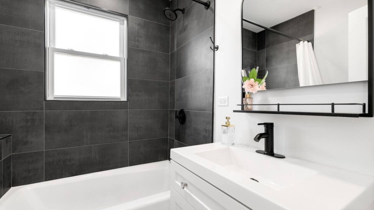Photo of Bathroom in Channel Lake
