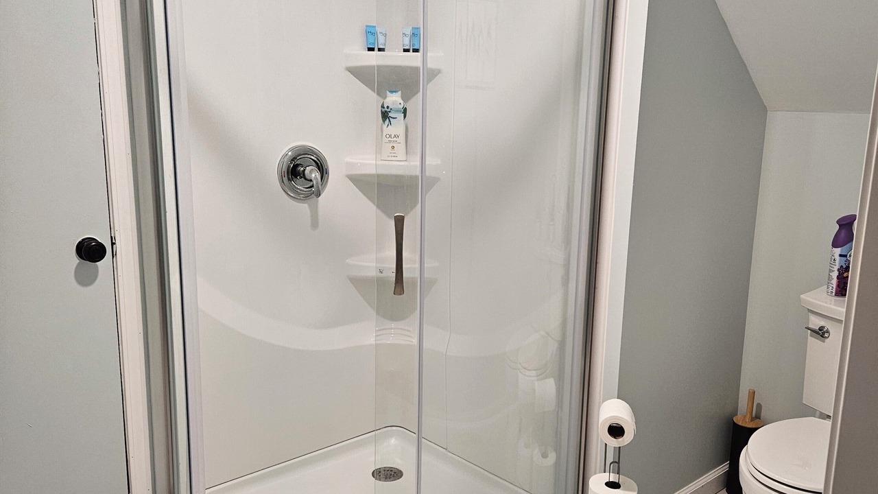 Photo of Bathroom in Rock Hall
