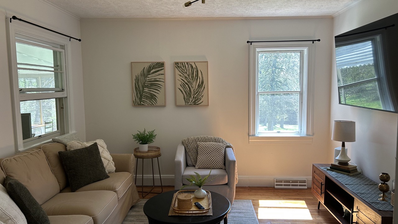 Photo of Livingroom in Long Green