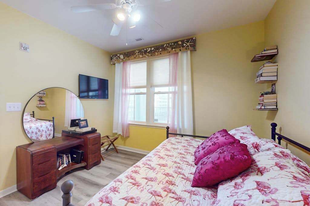 Photo of Bedroom in Sunset Island