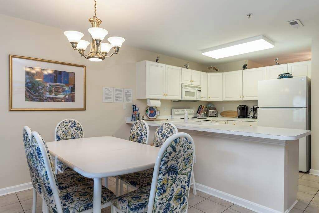 Photo of Kitchen in Heron Harbour Isle