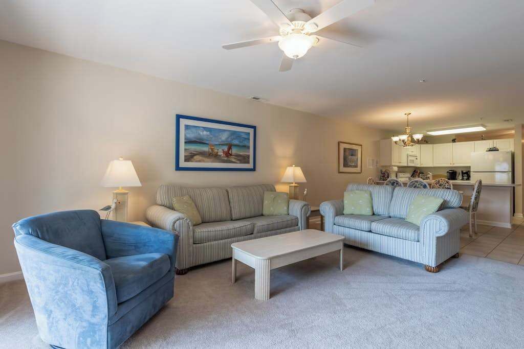 Photo of Livingroom in Heron Harbour Isle