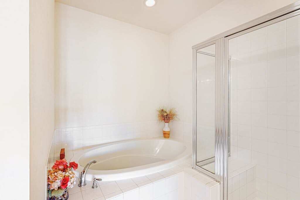 Photo of Bathroom in Sunset Island