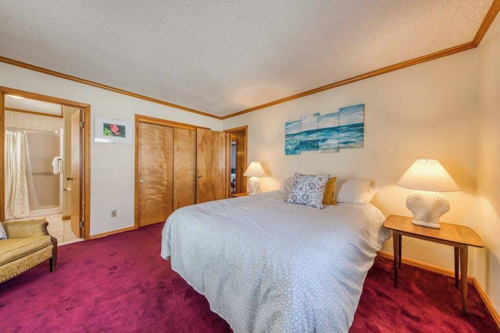 Photo of Bedroom in Caine Woods