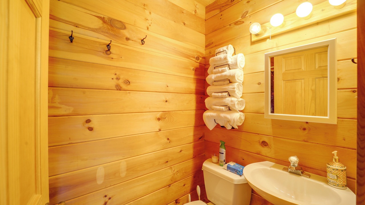 Photo of Bathroom in Butler