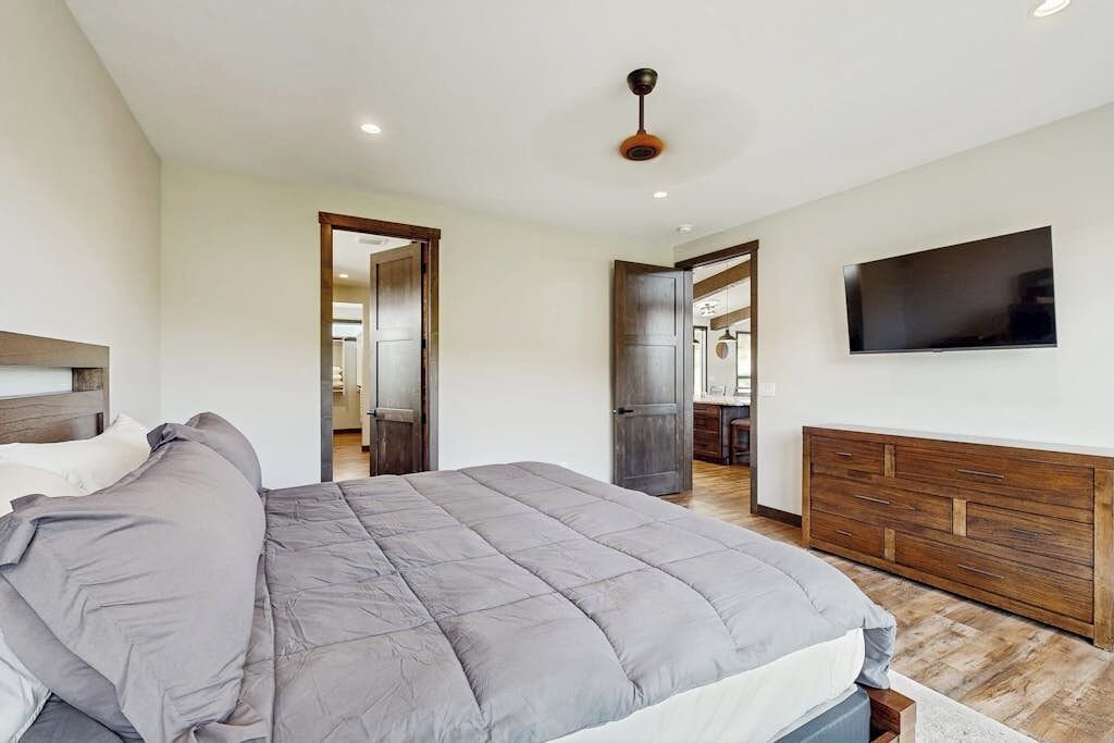 Photo of Bedroom in Sturgis