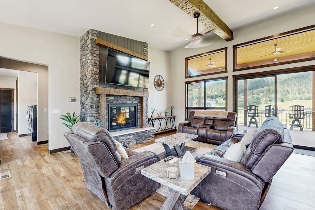 Photo of Livingroom in Sturgis
