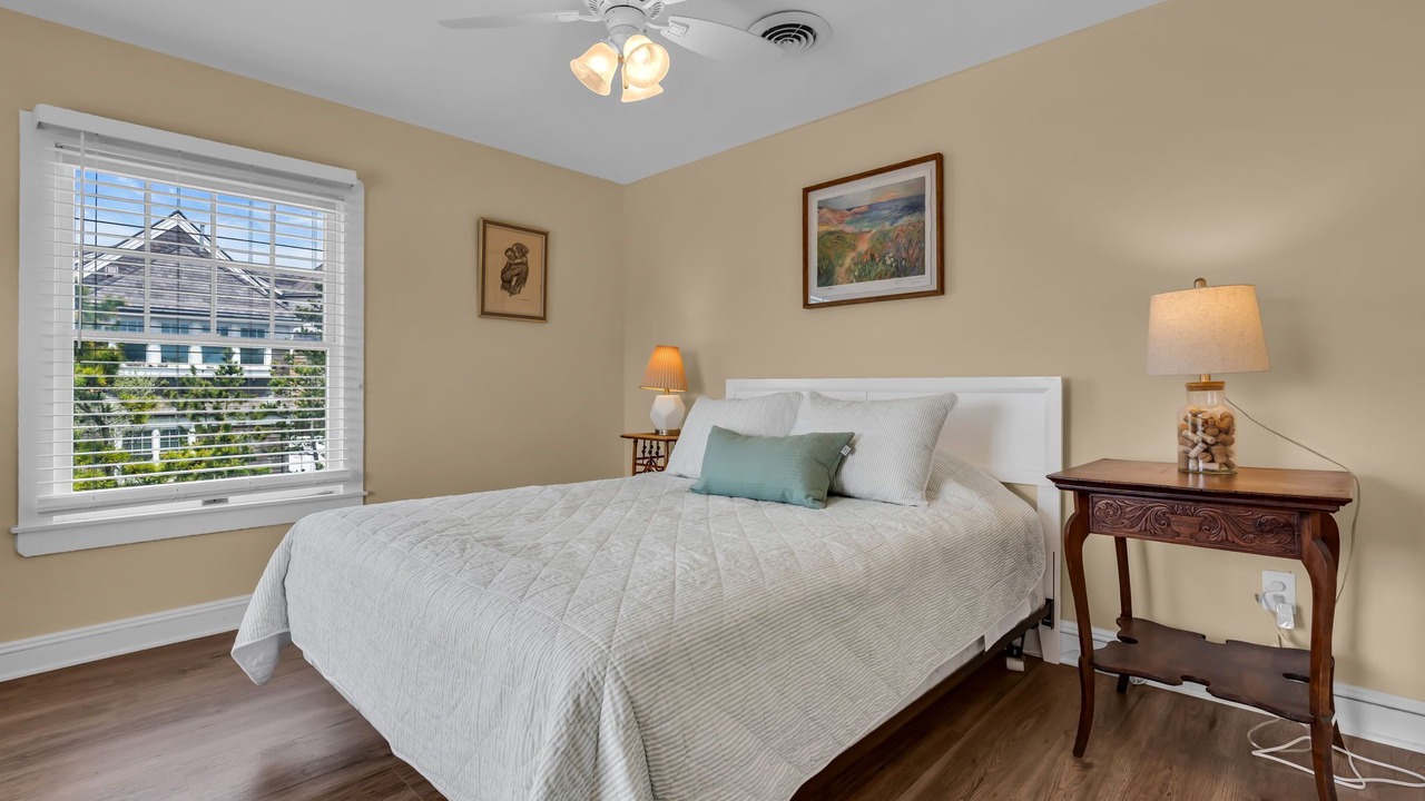 Photo of Bedroom in Mantoloking