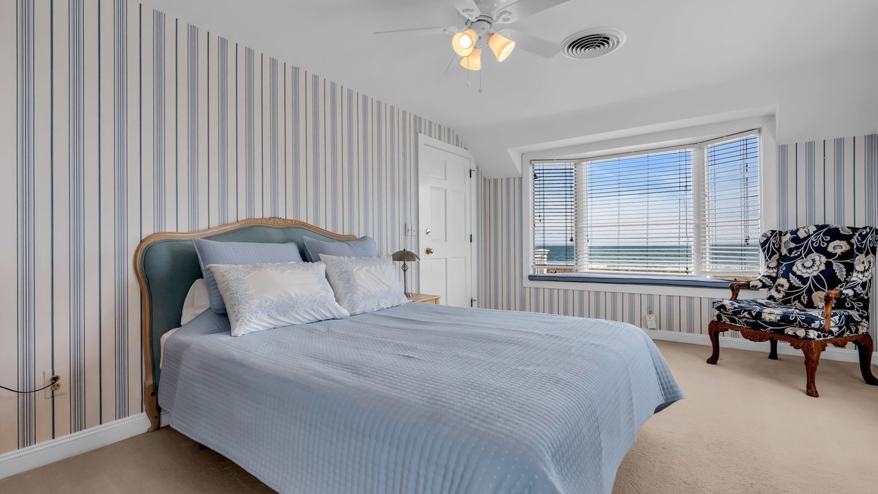 Photo of Bedroom in Mantoloking