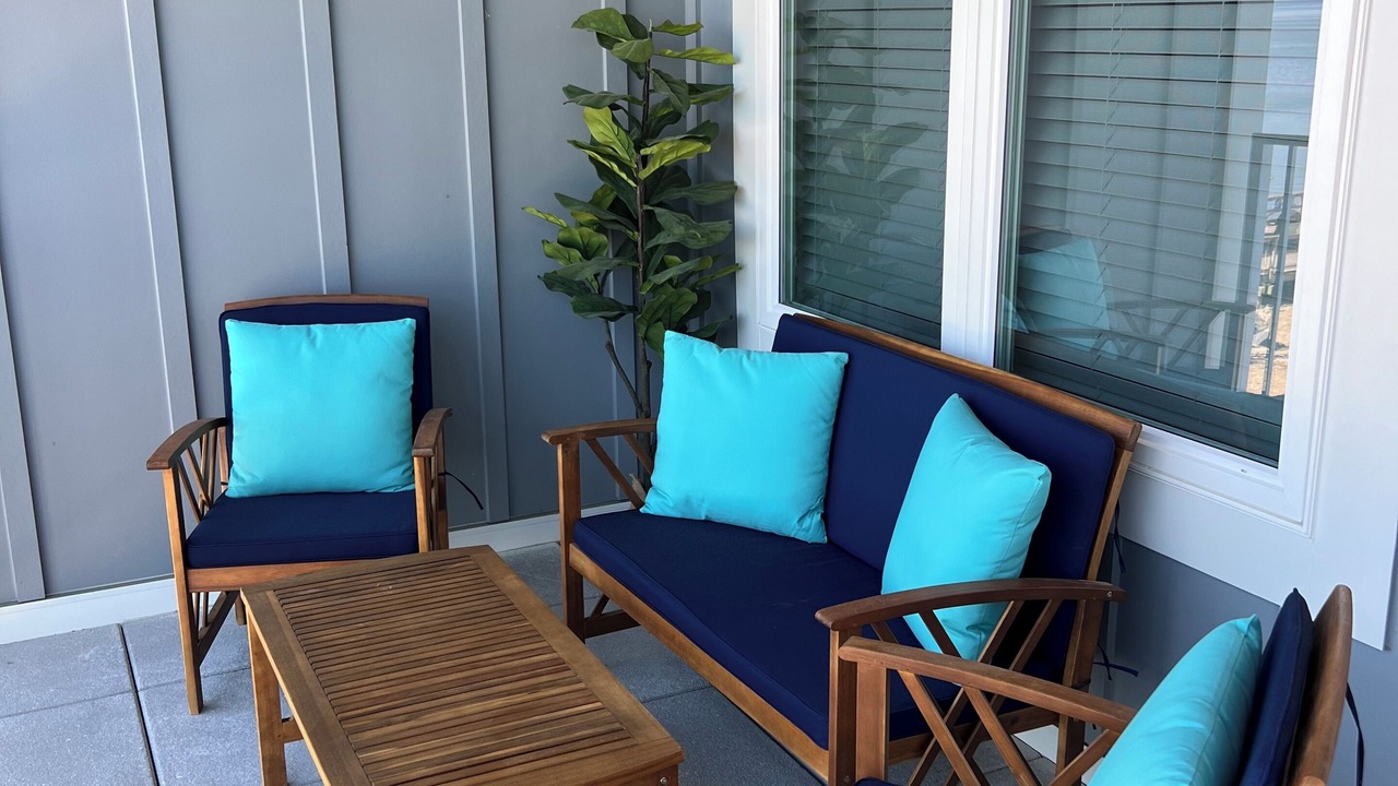 Photo of Patio Balcony in Issue