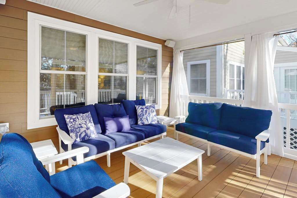Photo of Livingroom in The Commons