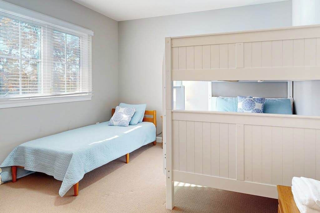 Photo of Bedroom in The Commons