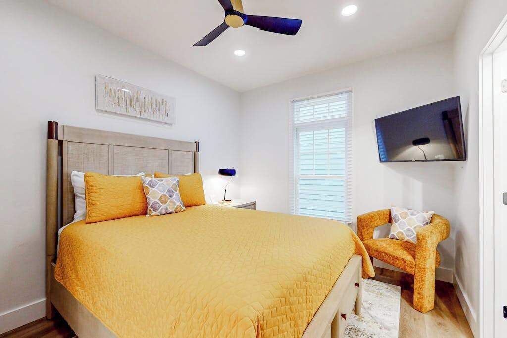 Photo of Bedroom in Long Neck
