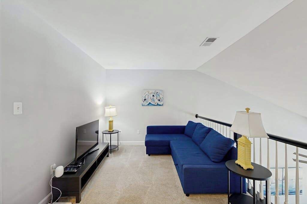 Photo of Livingroom in The Commons
