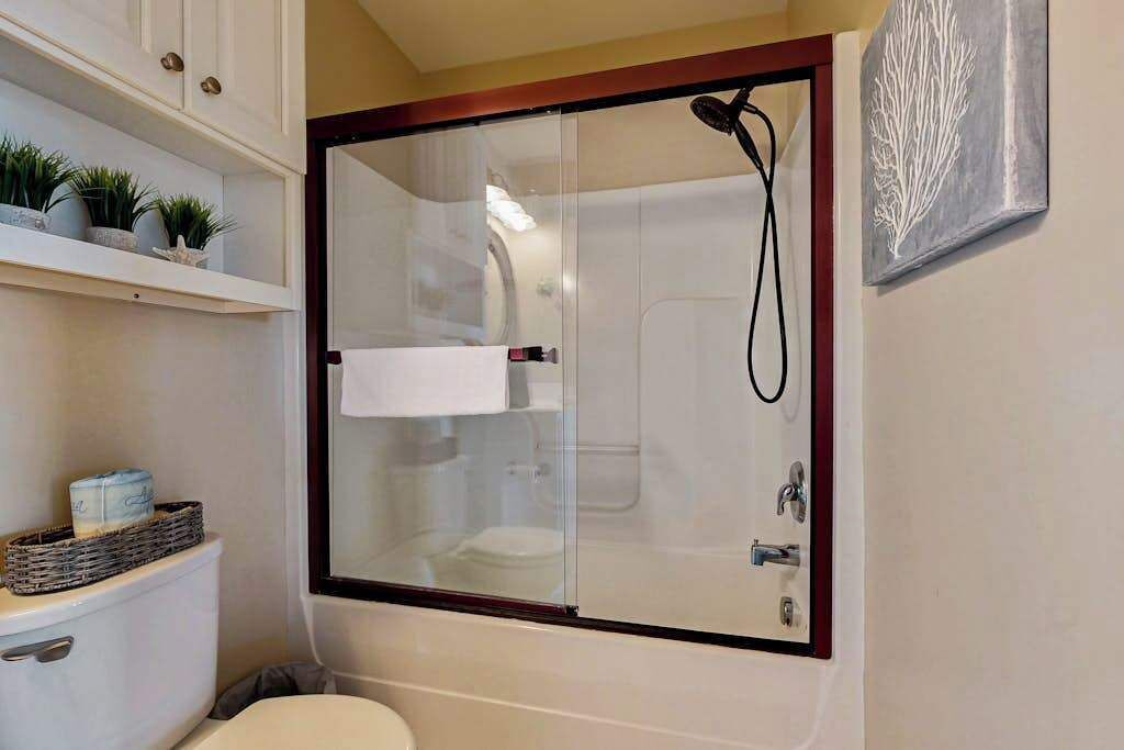 Photo of Bathroom in Ocean View