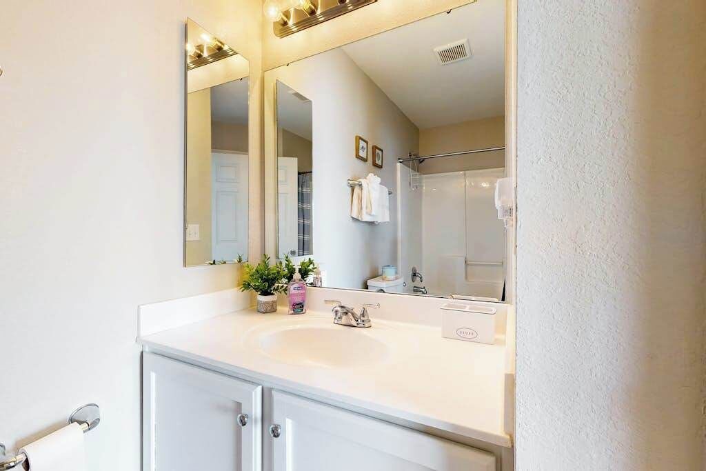 Photo of Bathroom in Ocean View