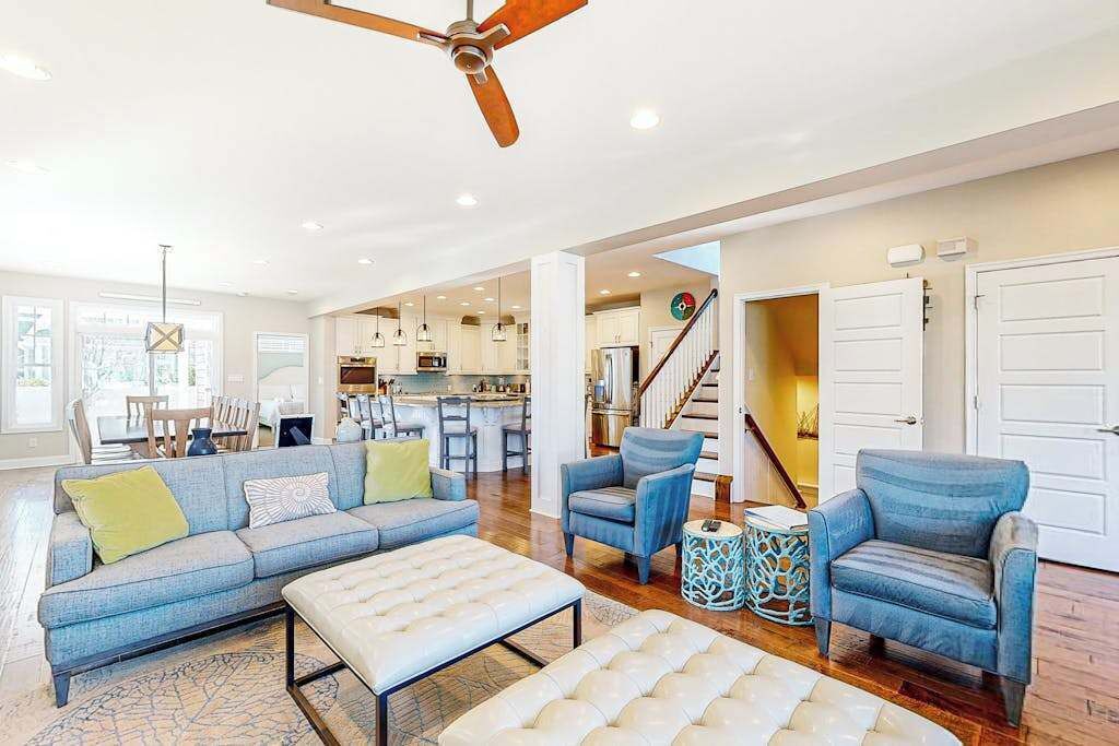 Photo of Livingroom in Country Club Estates