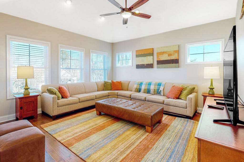 Photo of Livingroom in Country Club Estates