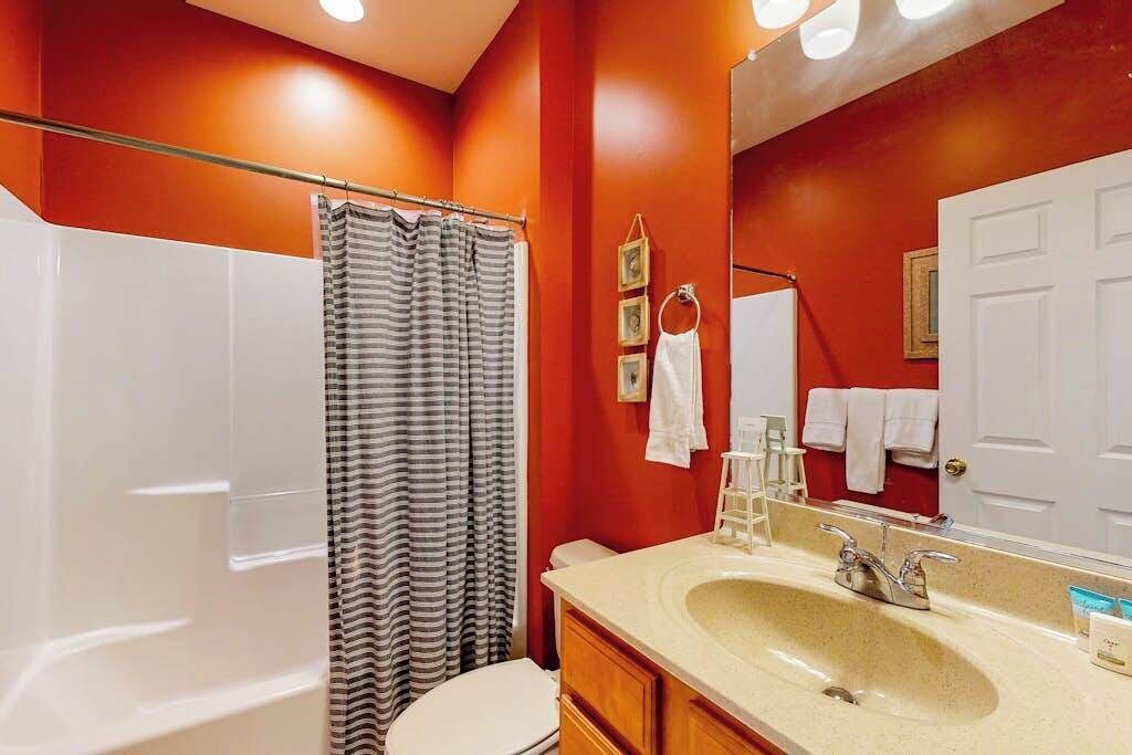 Photo of Bathroom in Sun Ridge