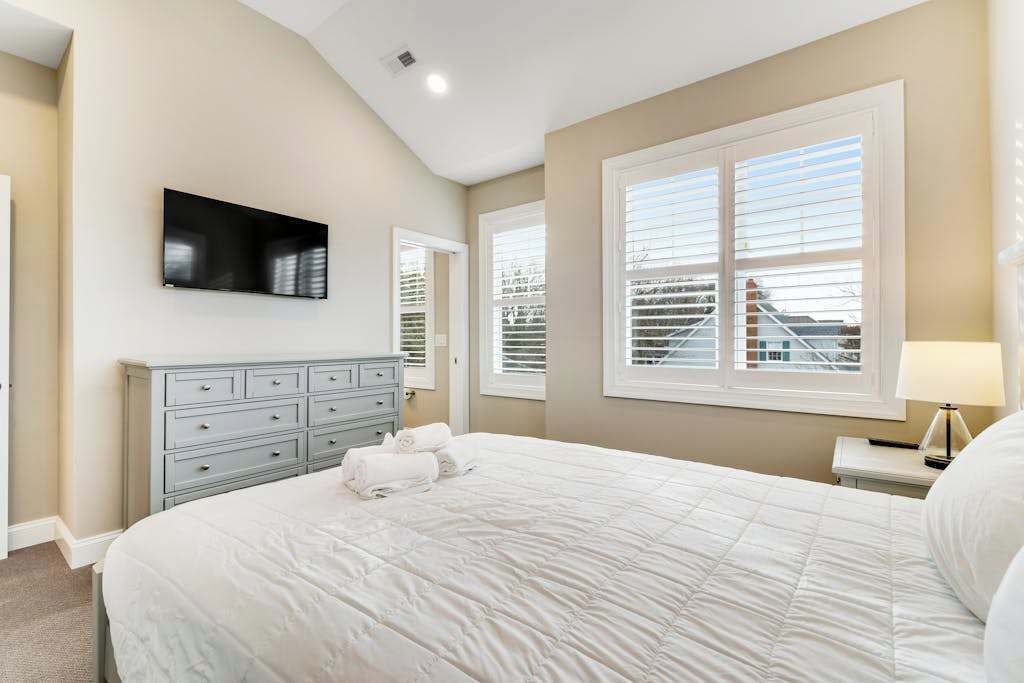 Photo of Bedroom in Country Club Estates